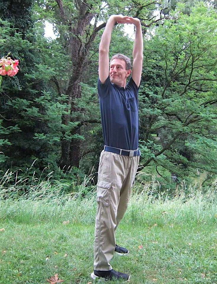 Ganzkörper-Rotation und fasziale Spirale im Qigong für mehr Beweglichkeit