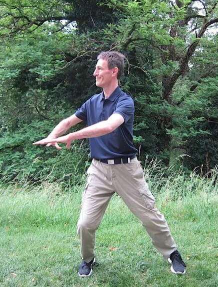 Qigong-Bewegung zur Stärkung der Faszien nach Tensegrity-Prinzipien